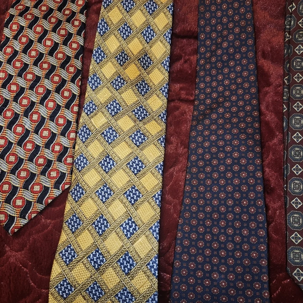 Lot Of 9 Designer Men Neck Ties YSL Ermenegildo Zegna Givenchy Oscar de la Renta